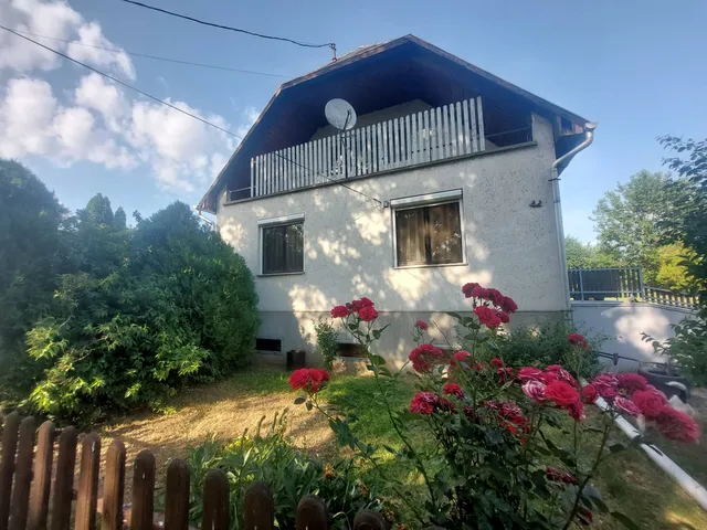 Eladó ház Szalaszend 135 nm