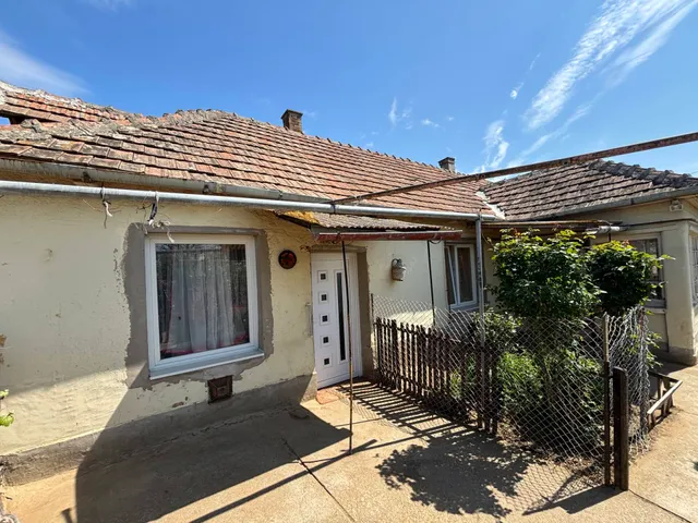 Eladó ház Viss 70 nm