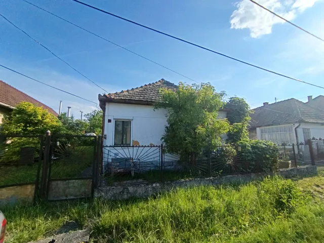 Eladó ház Bodrogolaszi 110 nm