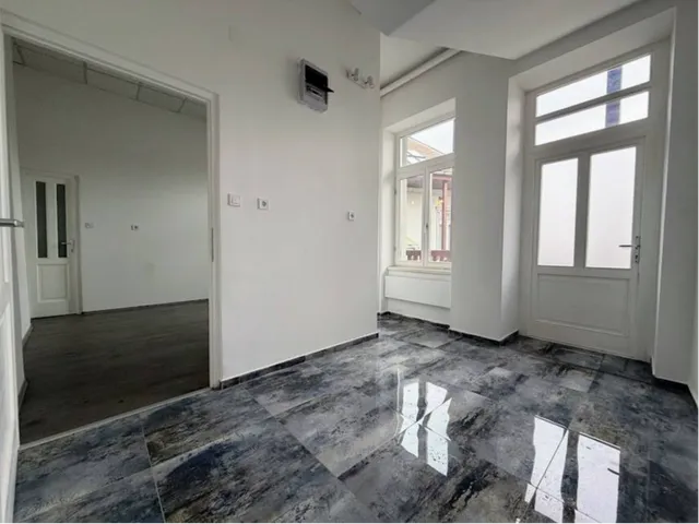 Kiadó kereskedelmi és ipari ingatlan Miskolc 24 nm