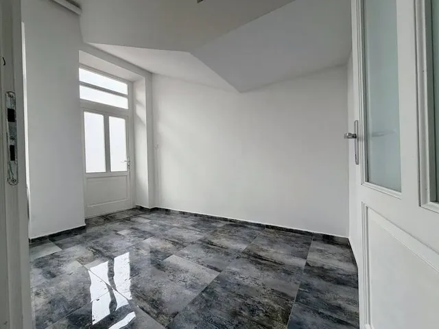 Kiadó kereskedelmi és ipari ingatlan Miskolc 24 nm