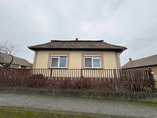 Eladó ház Göncruszka 100 nm