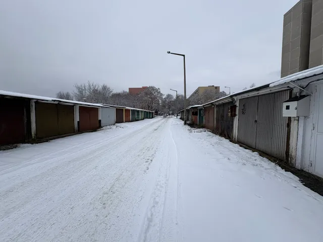 Eladó garázs Miskolc 25 nm