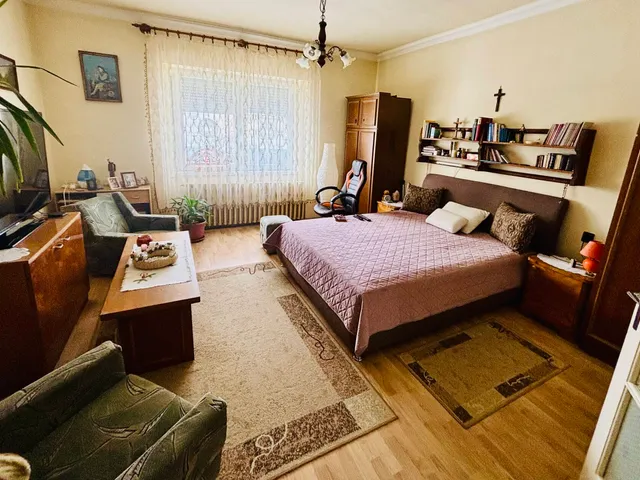 Eladó ház Edelény 220 nm