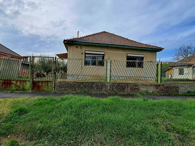 Eladó ház Gibárt 100 nm