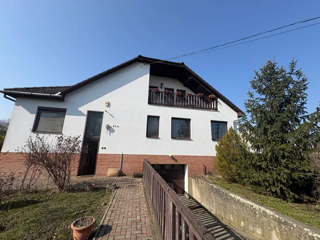 Eladó ház Szikszó 220 nm