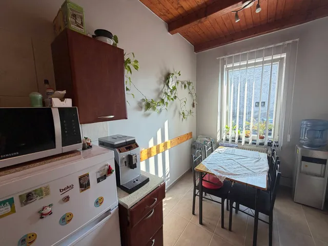 Kiadó kereskedelmi és ipari ingatlan Miskolc 190 nm