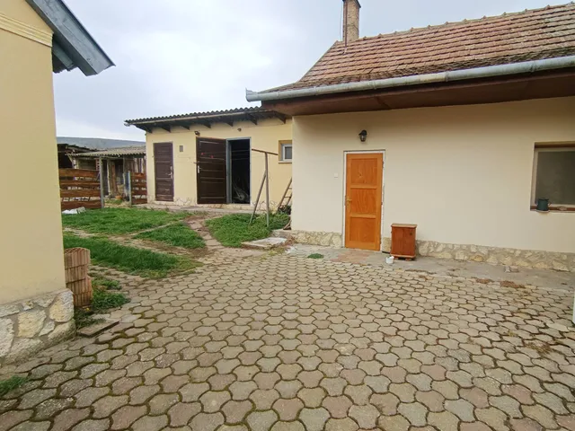 Eladó ház Tolcsva 90 nm