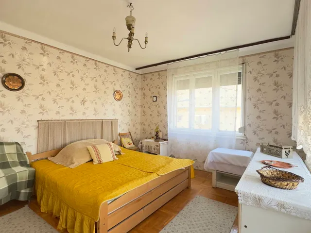 Eladó ház Forró 160 nm