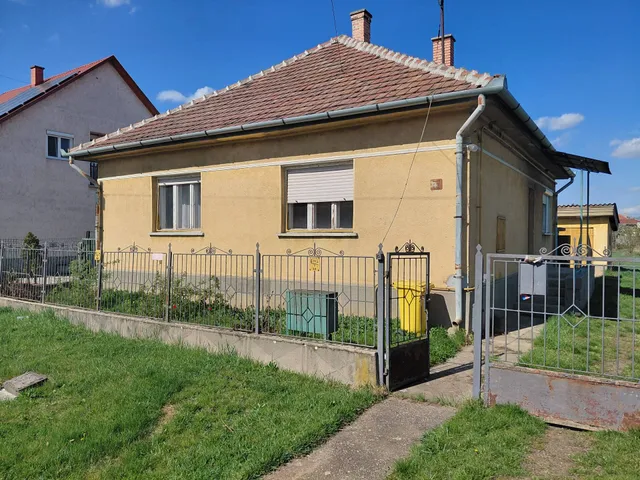 Eladó ház Encs 82 nm