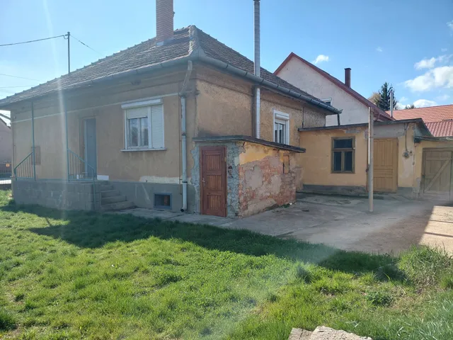 Eladó ház Encs 82 nm