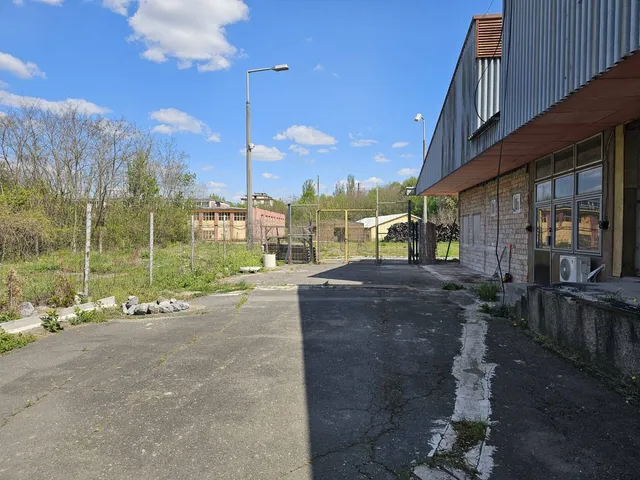 Eladó kereskedelmi és ipari ingatlan Miskolc 500 nm