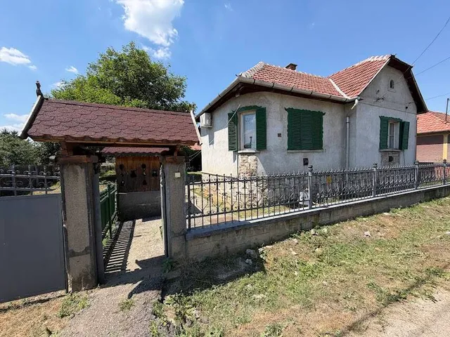 Eladó ház Szendrő 90 nm
