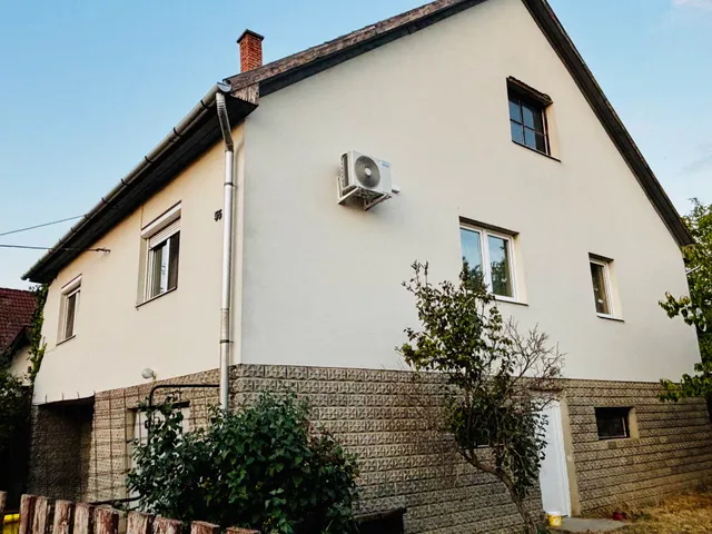 Eladó ház Kistokaj 200 nm