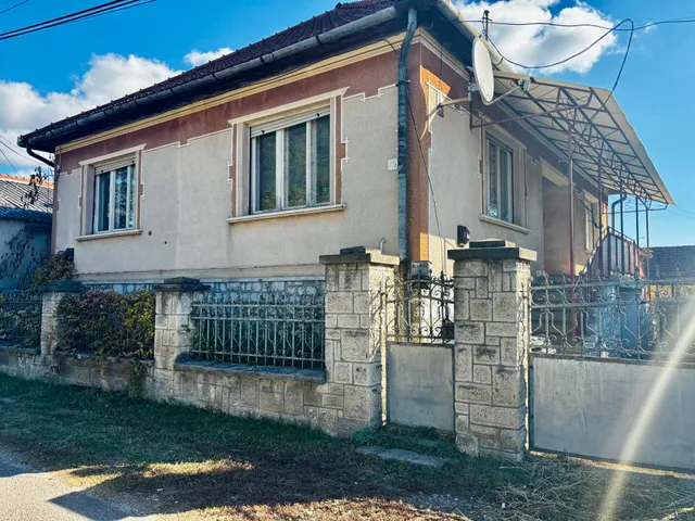 Eladó ház Szalonna 88 nm