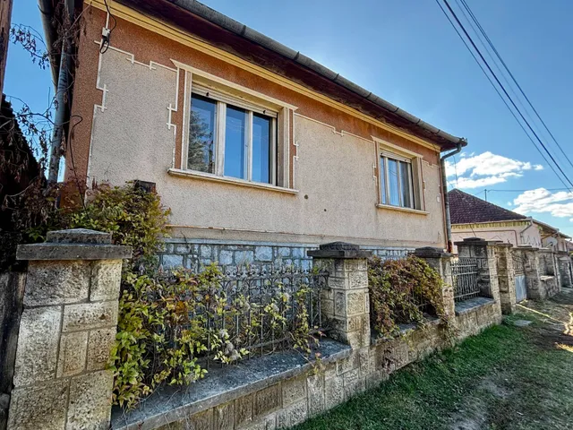 Eladó ház Szalonna 88 nm
