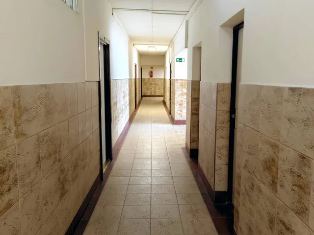 Kiadó kereskedelmi és ipari ingatlan Miskolc 13 nm
