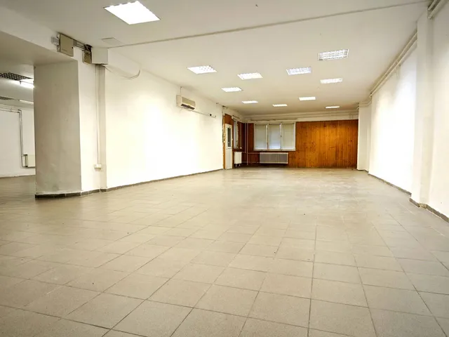 Kiadó kereskedelmi és ipari ingatlan Miskolc 293 nm