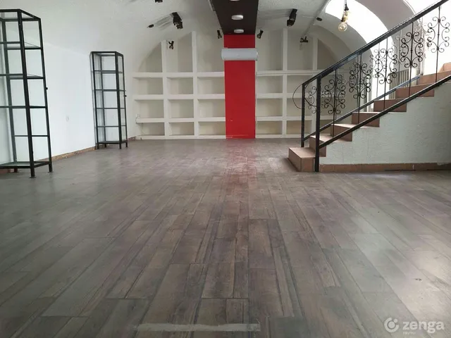 Eladó kereskedelmi és ipari ingatlan Budapest VI. kerület, Nagykörúton belüli terület 181 nm