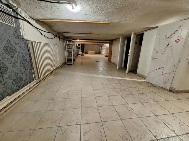 Eladó kereskedelmi és ipari ingatlan Budapest VI. kerület, Nagykörúton belüli terület, Izabella 181 nm