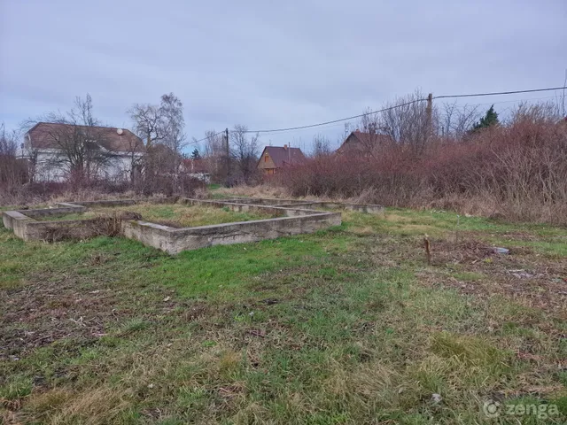 Eladó telek Abádszalók 370 nm