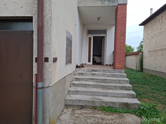 Eladó ház Fehérgyarmat, Vasvári Pál 43. 240 nm