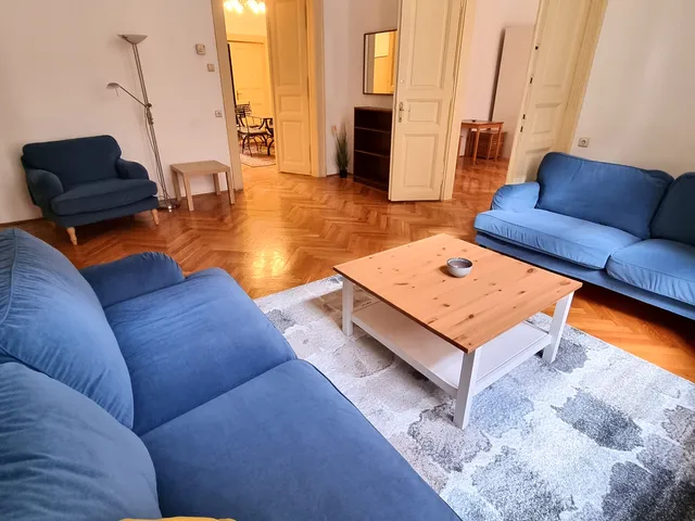 Eladó lakás Budapest VI. kerület, Nagykörúton kívüli terület 120 nm