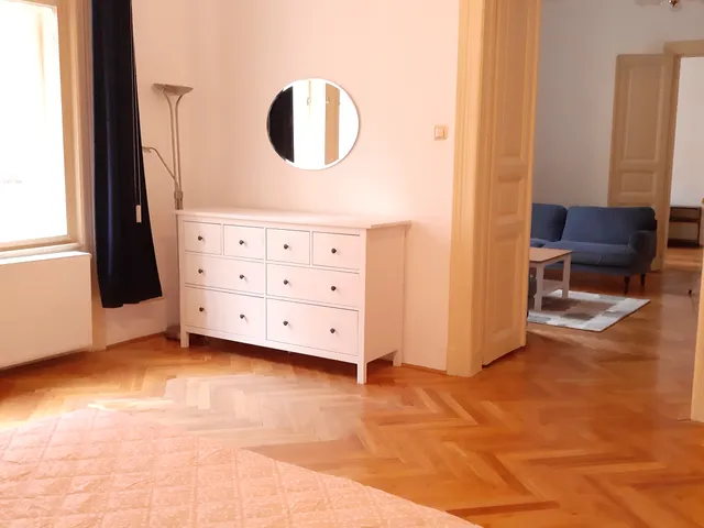 Eladó lakás Budapest VI. kerület, Izabella utca 65 110 nm