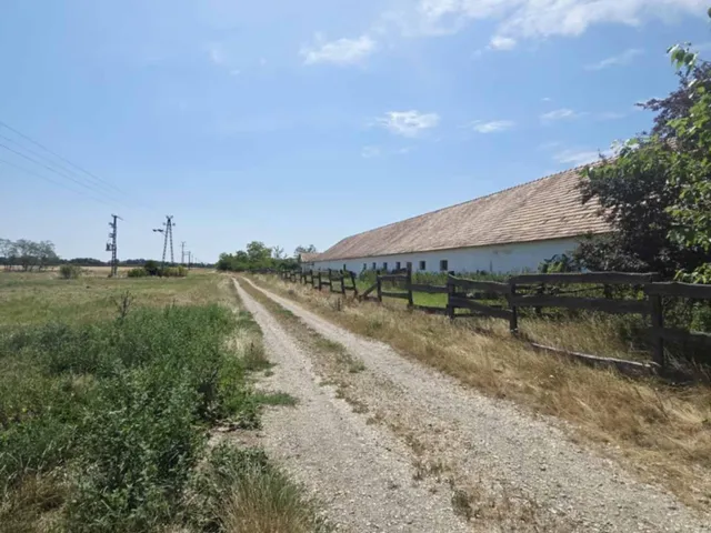 Eladó mezőgazdasági ingatlan Mosonmagyaróvár 880 nm
