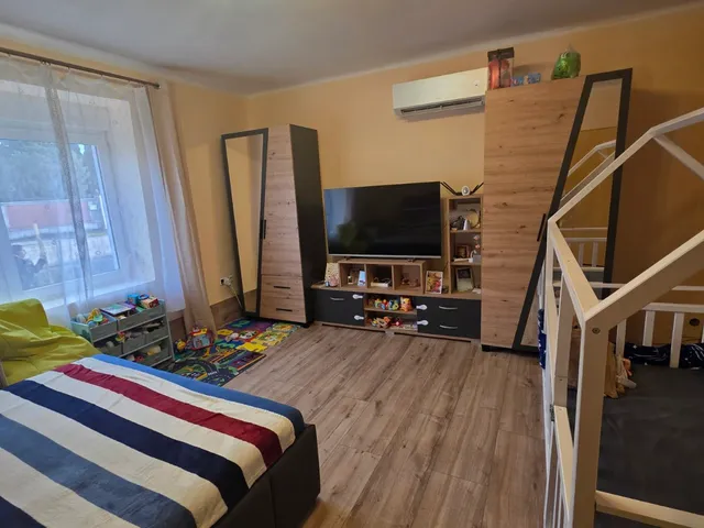 Eladó ház Levél 90 nm