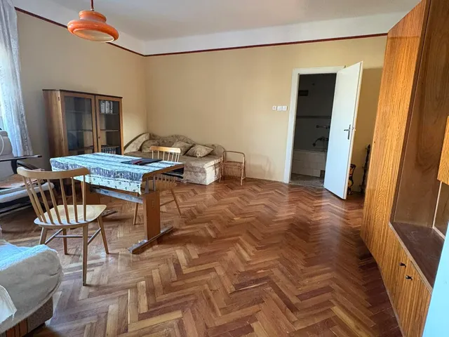 Eladó lakás Győr 65 nm