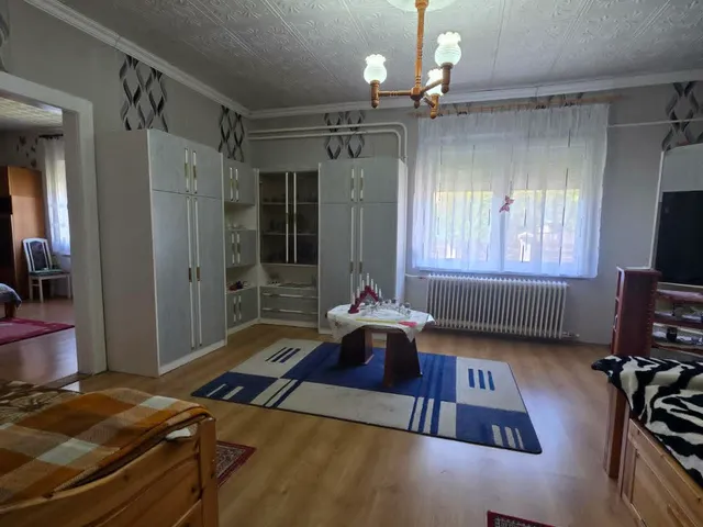 Eladó ház Újrónafő 80 nm
