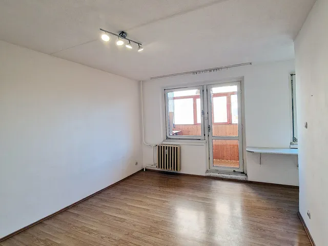 Eladó lakás Veszprém, Damjanich J. u 3/C 28 nm