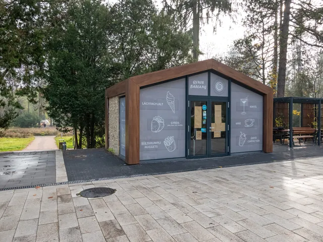 Eladó kereskedelmi és ipari ingatlan Miskolc, Miskolctapolca, Babits Fülöp sétány 15 nm