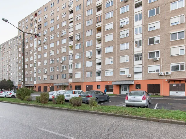 Eladó lakás Miskolc, Avas 61 nm