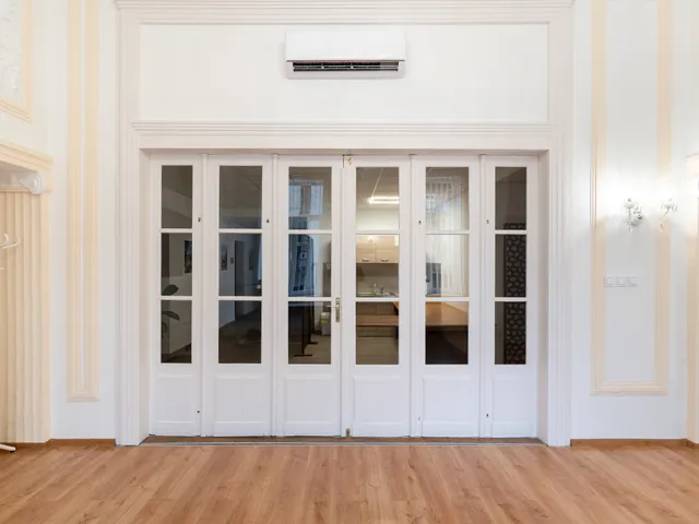 Kiadó kereskedelmi és ipari ingatlan Miskolc, Zsolcai kapu, 0 58 nm