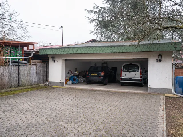 Kiadó garázs Miskolc, Belváros, Huszár 10 nm