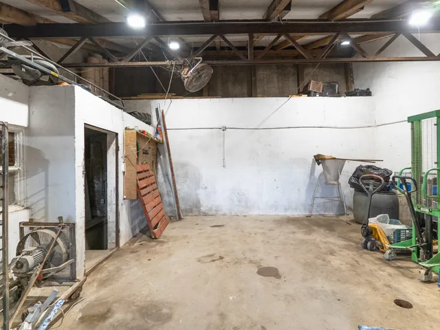 Eladó garázs Miskolc, Bábonyibérc, Bábonyibérc sor 100 nm