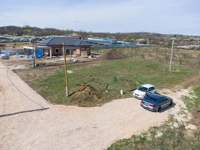 Eladó telek Mályi, Akácos 690 nm