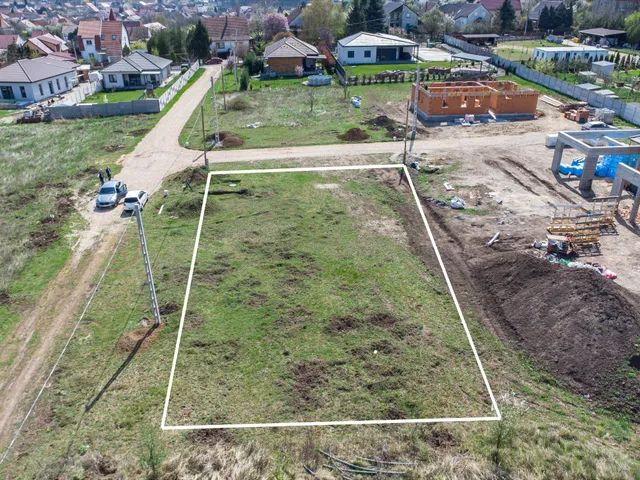 Eladó telek Mályi, Akácos 690 nm