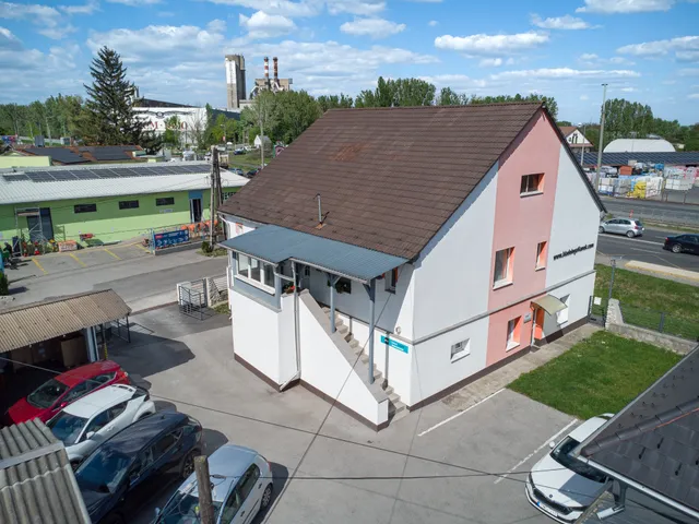 Kiadó kereskedelmi és ipari ingatlan Miskolc, Görömböly, Pesti 60 nm