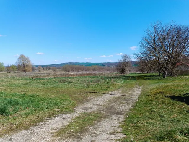 Eladó telek Zalacsány 8987 nm