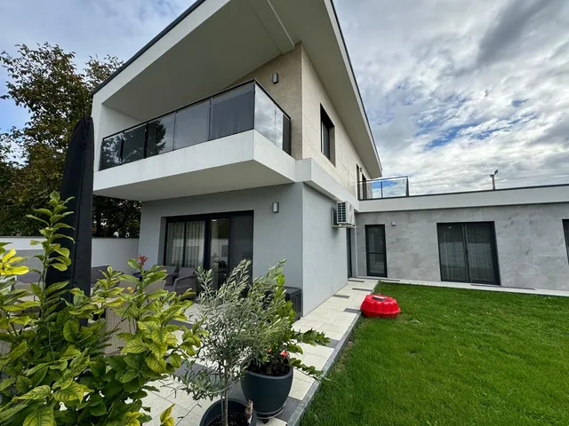 Eladó ház Hévíz 182 nm