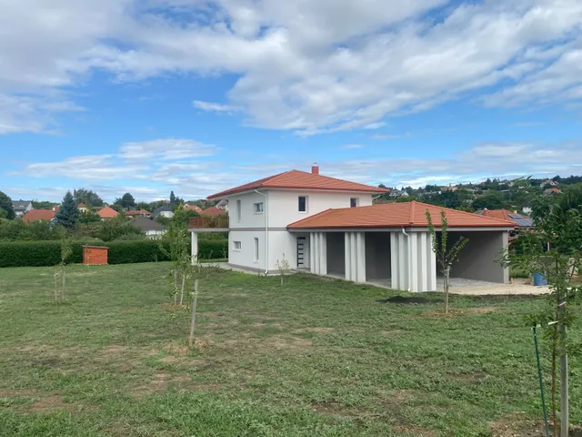 Eladó ház Cserszegtomaj 186 nm