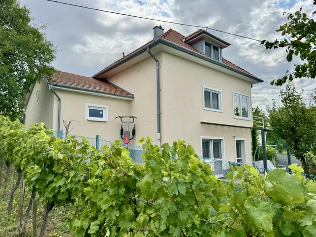 Eladó ház Rezi 145 nm