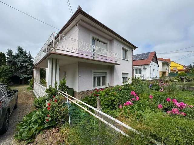 Eladó ház Hévíz 200 nm
