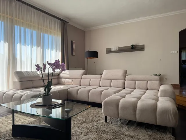 Eladó ház Zalaszentgrót 230 nm
