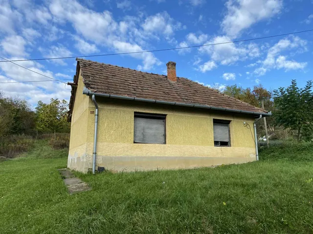 Eladó ház Gyűrűs 85 nm