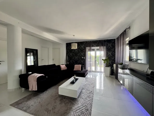 Eladó ház Vonyarcvashegy 110 nm