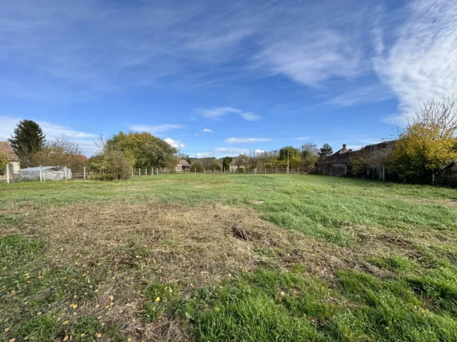 Eladó telek Zalacsány 859 nm